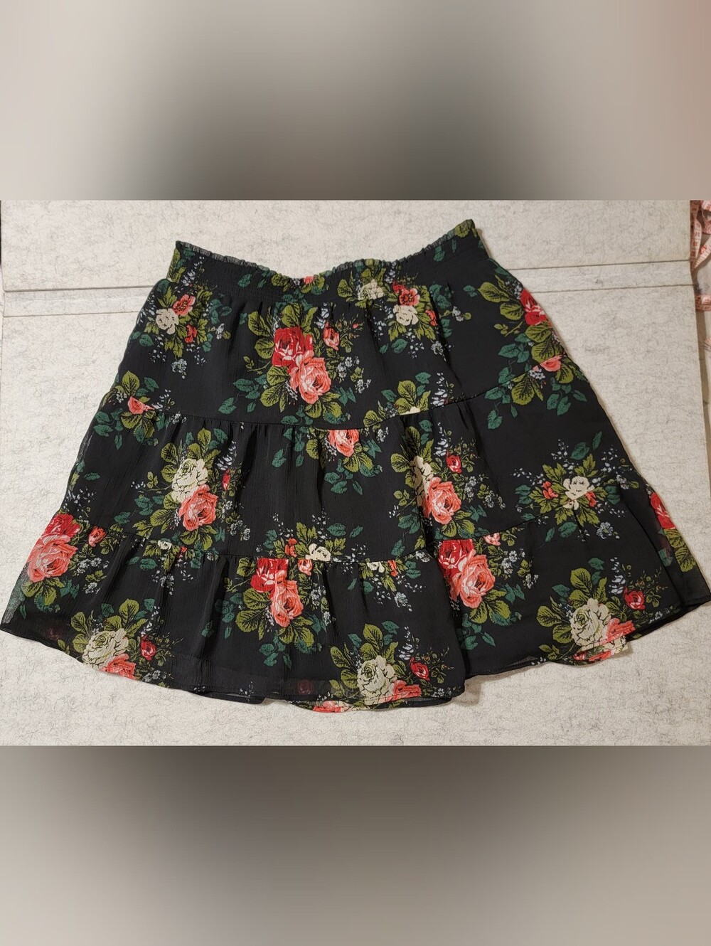 LOFT Black Floral Rose Smocked Waist Tiered Crinkle Chiffon Mini Skirt Small
